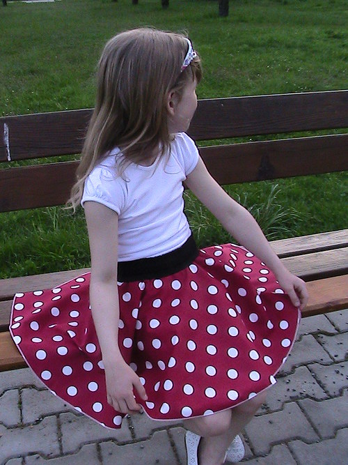 Sukýnka Kolovka Puntíkatá — foto 3