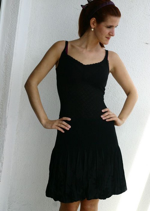 Černá sukýnka — foto 3