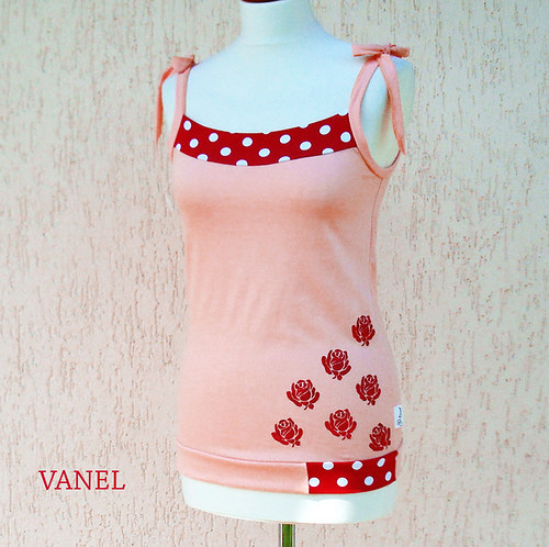 Red Roses With Dots - tílko — foto 5
