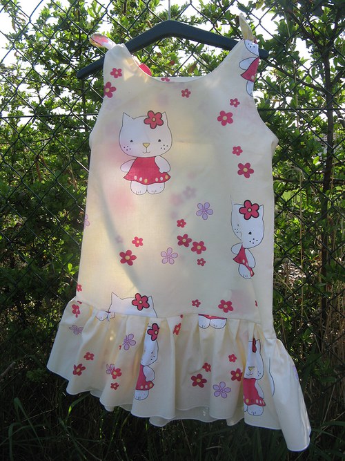 Šaty Hello Kitty — foto 5