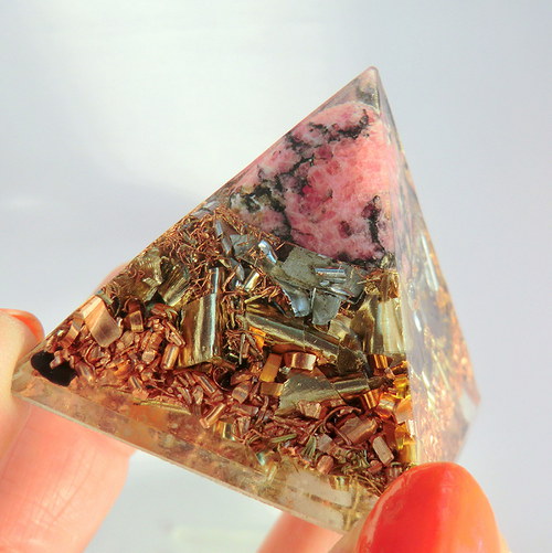 Orgonit - Pyramida 4x4 s Rodonitem — foto 2