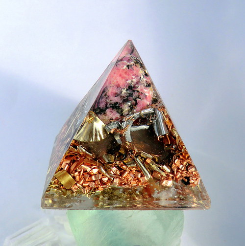 Orgonit - Pyramida 4x4 s Rodonitem — foto 5