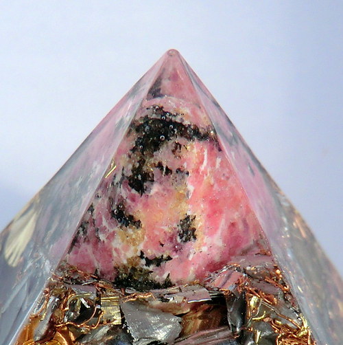 Orgonit - Pyramida 4x4 s Rodonitem — foto 6