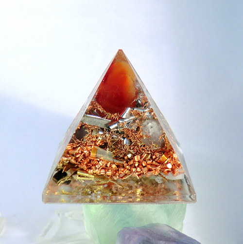 Orgonit - Pyramida 4x4 s Karneolem — foto 3