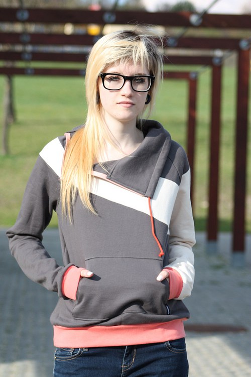 Mikina — foto 3