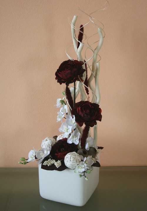 Celoroční dekorace - Ranunculus s orchidejemi — foto 6