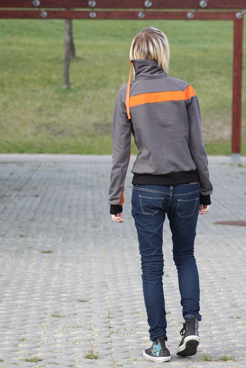 Mikina SLEVA 5O % — foto 2
