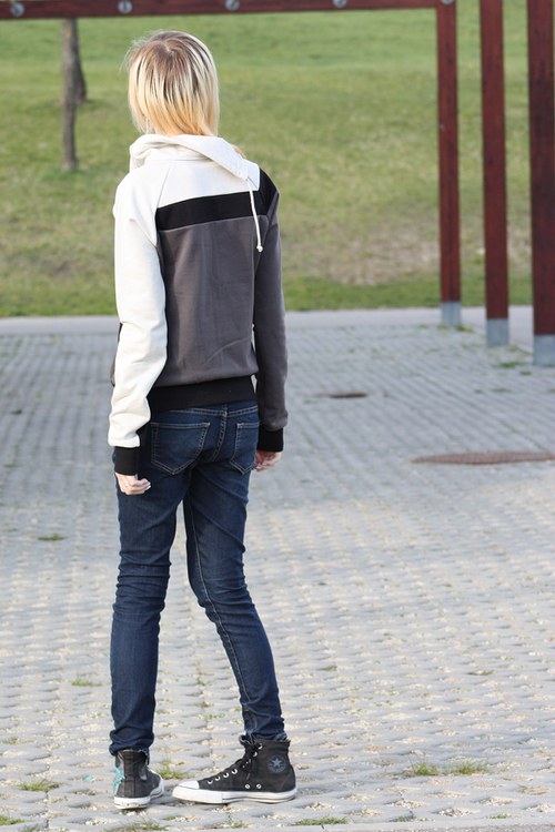 Mikina SLEVA 50 % — foto 3