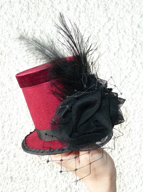 Red mini klobouček — foto 2