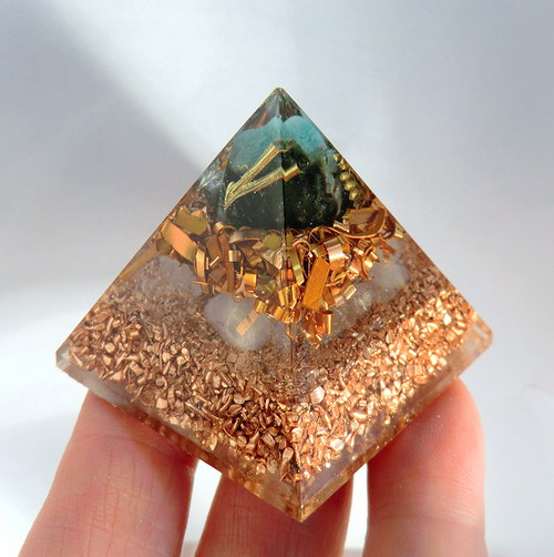 Orgonit - Pyramida 4x4 se Smaragdem — foto 4