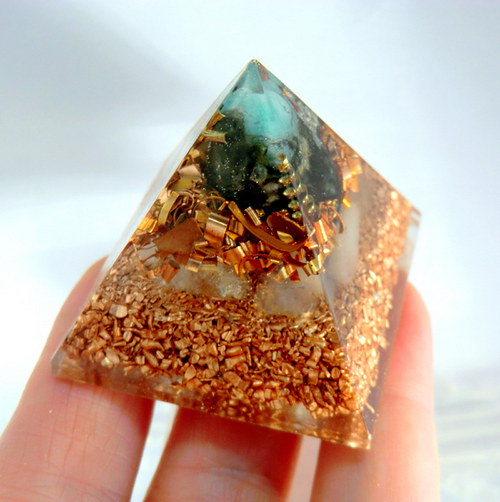 Orgonit - Pyramida 4x4 se Smaragdem — foto 5