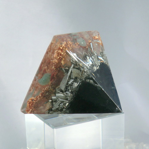 Orgonit *Pyramida4* 4x4cm - ŠUNGIT — foto 2