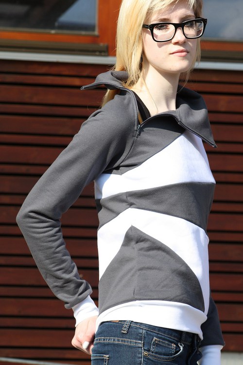 Mikina SLEVA 50 % — foto 2