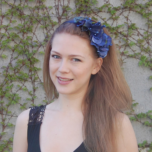 Tmavomodrý svět hortenzie ... čelenka — foto 4