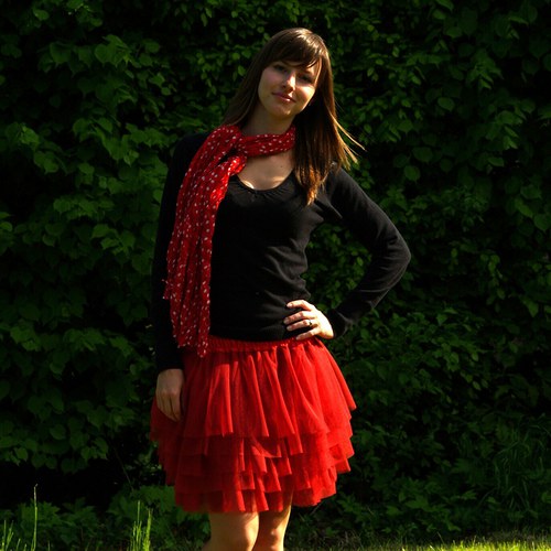 Červená tylová sukně — foto 6