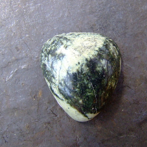 Serpentyn chytha, kabošon č.245 — foto 2