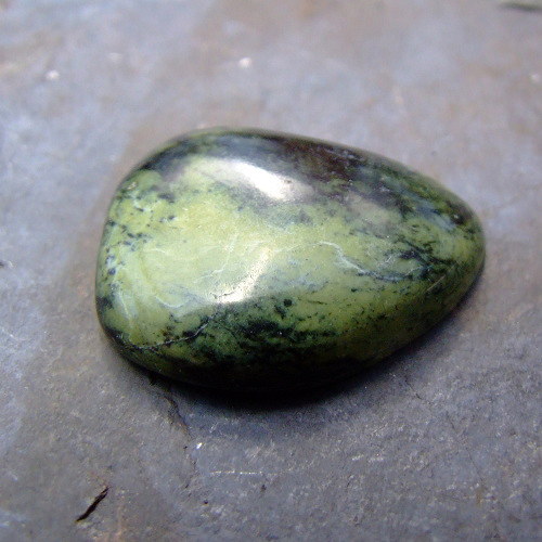 Serpentyn chytha, kabošon č.248 — foto 2