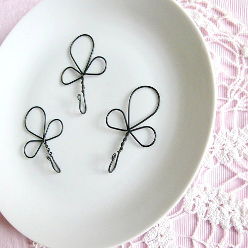 Háček Trojlístkový jednoduchý — foto 4
