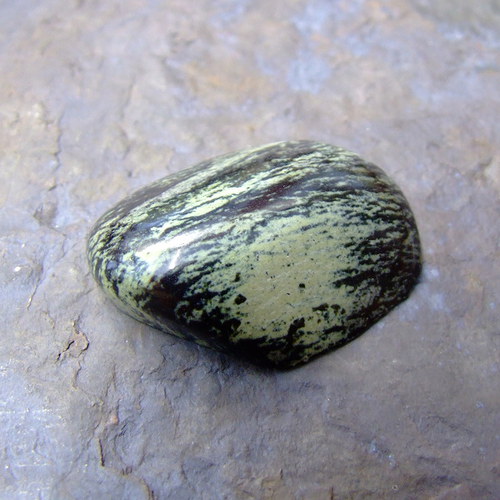 Serpentyn chytha, kabošon č.250 — foto 2