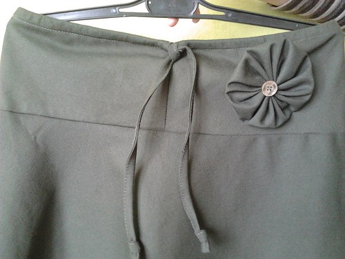 Khaki sukně — foto 2