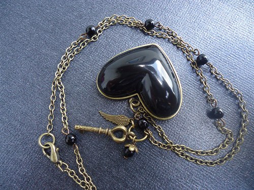 Korálkový náhrdelník "Heart black" Výprodej — foto 2