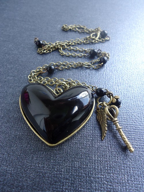 Korálkový náhrdelník "Heart black" Výprodej — foto 3