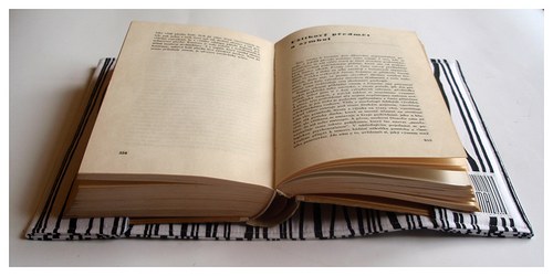 Obal na knihu KOMIKS WOW ! — foto 3
