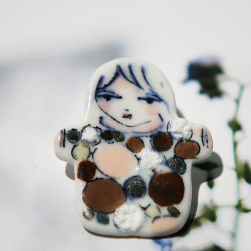 Ono Dan Dot (porcelán.brož) — foto 2