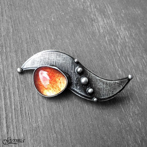 Red dot brož — foto 2
