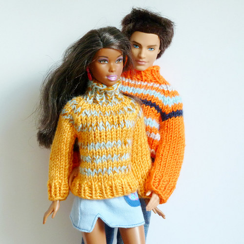 ORANGE svetr a ušanka pro Barbie — foto 3