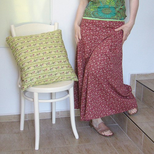Roses - áčková sukně s protisklady — foto 2