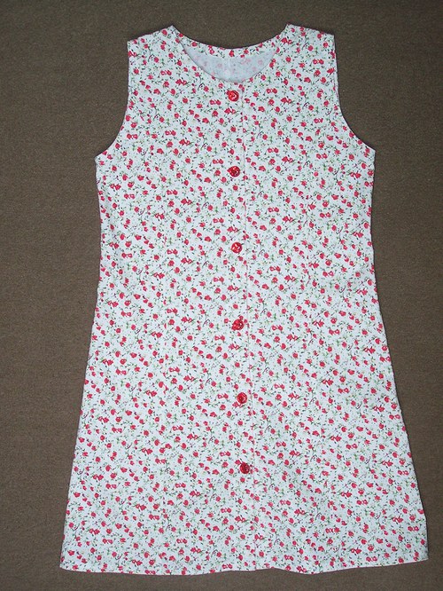 Dívčí šatičky — foto 2