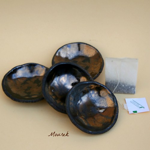 Bronzové mističky — foto 2