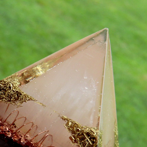 Orgonit - 5 x 4,5cm - Dvojitá pyramida — foto 4