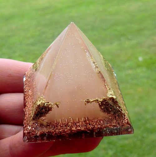 Orgonit - 5 x 4,5cm - Dvojitá pyramida — foto 5
