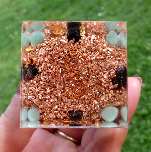 Orgonit - Pyramida 5x4,5cm - Růženínová — foto 3
