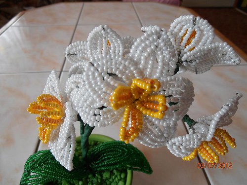 Mini orchidej z korálků — foto 5