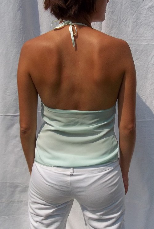 Jemně tyrkysový top — foto 3
