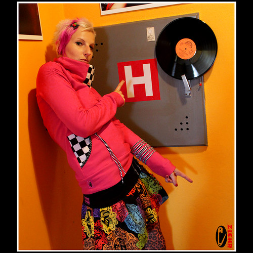 Ska in pink (mikina vel. M) — foto 3