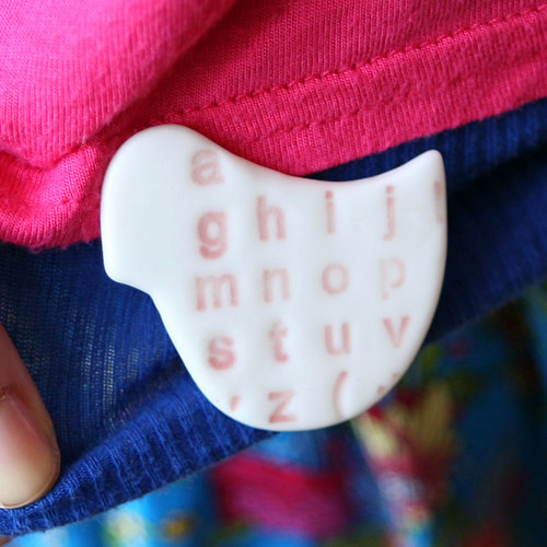 Porcelánče Messinger (porcelánová brož) — foto 3