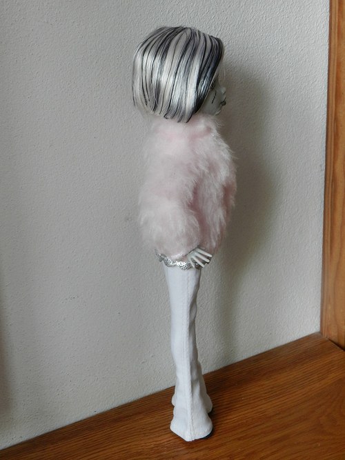 Kožíšek a kalhoty pro Monster high — foto 2