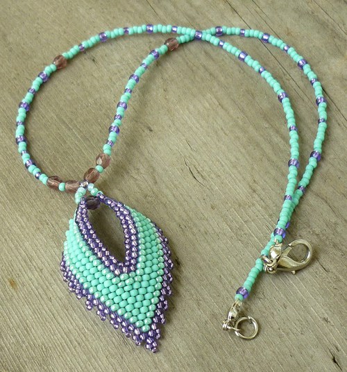 Turquoise and Purple leaf — foto 2