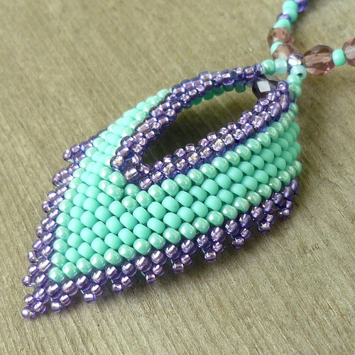 Turquoise and Purple leaf — foto 3