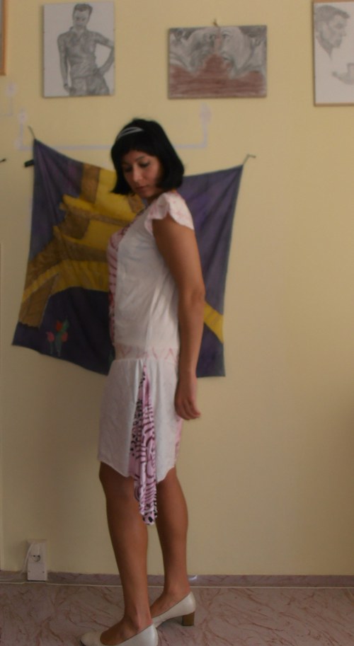 Pohodlné šaty — foto 3