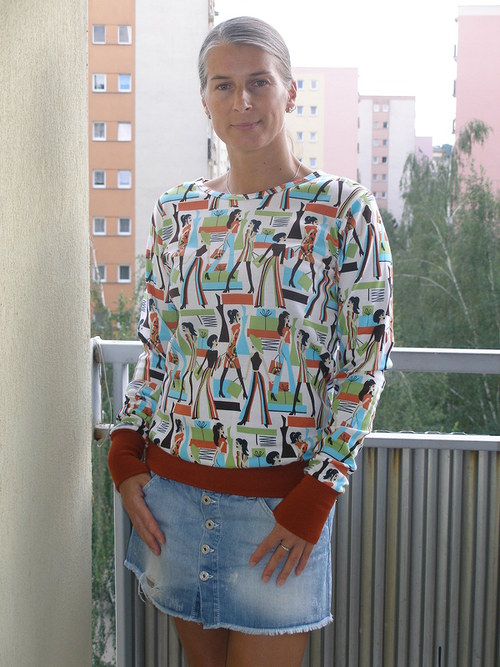 Triko s dámičkami.... — foto 2