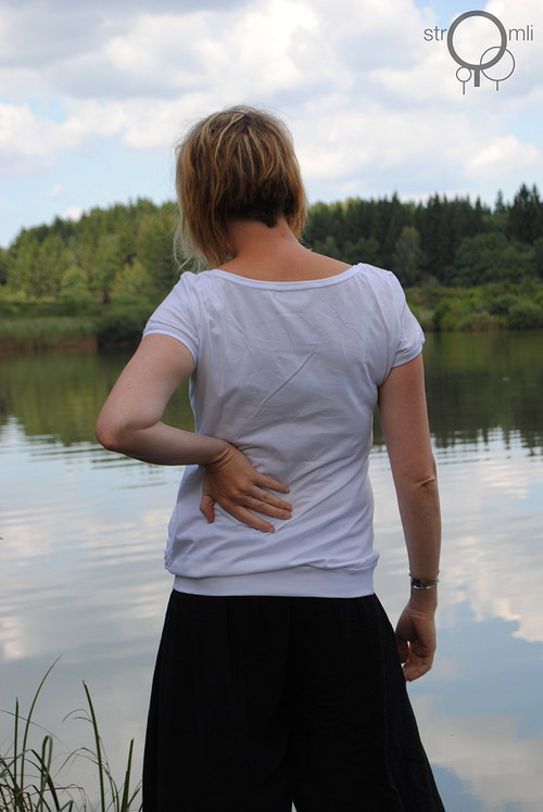 Trochu elegance s aplikací, vel. XL — foto 4