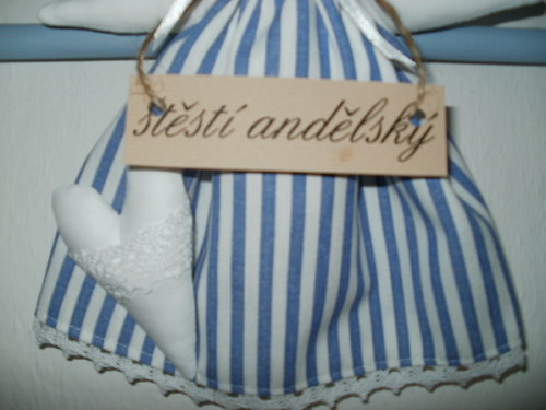 ŠTĚSTÍ ANDĚLSKÝ — foto 2