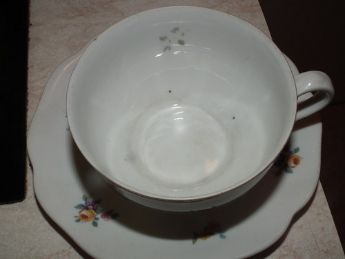 Starý hrneček po babičce — foto 2