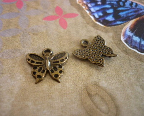 P15 / motýl / 16x15x2mm / 2ks — foto 4