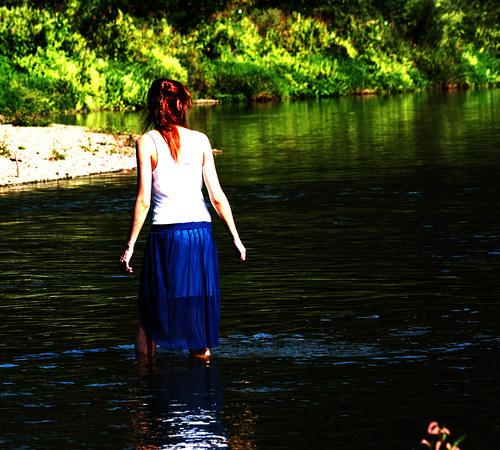 Modrá průhledná sukně — foto 3